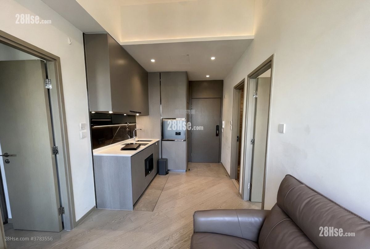 Regency Bay Rental 2 Bedrooms , 1 Bathroom 343 ft²