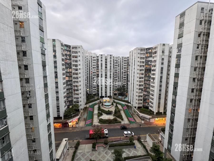 Whampoa Garden Sell 4 Bedrooms , 2 Bathrooms 681 ft²