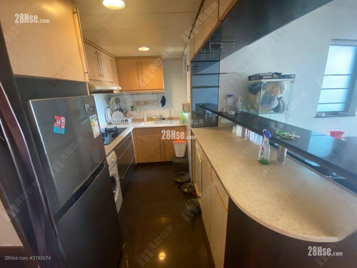 Park Central Sell 3 Bedrooms , 2 Bathrooms 638 ft²