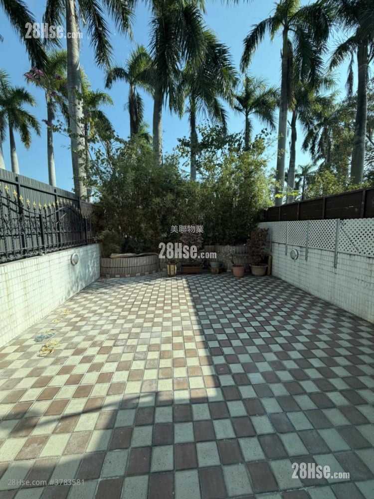 Palm Springs Rental 4 Bedrooms , 2 Bathrooms 1,367 ft²