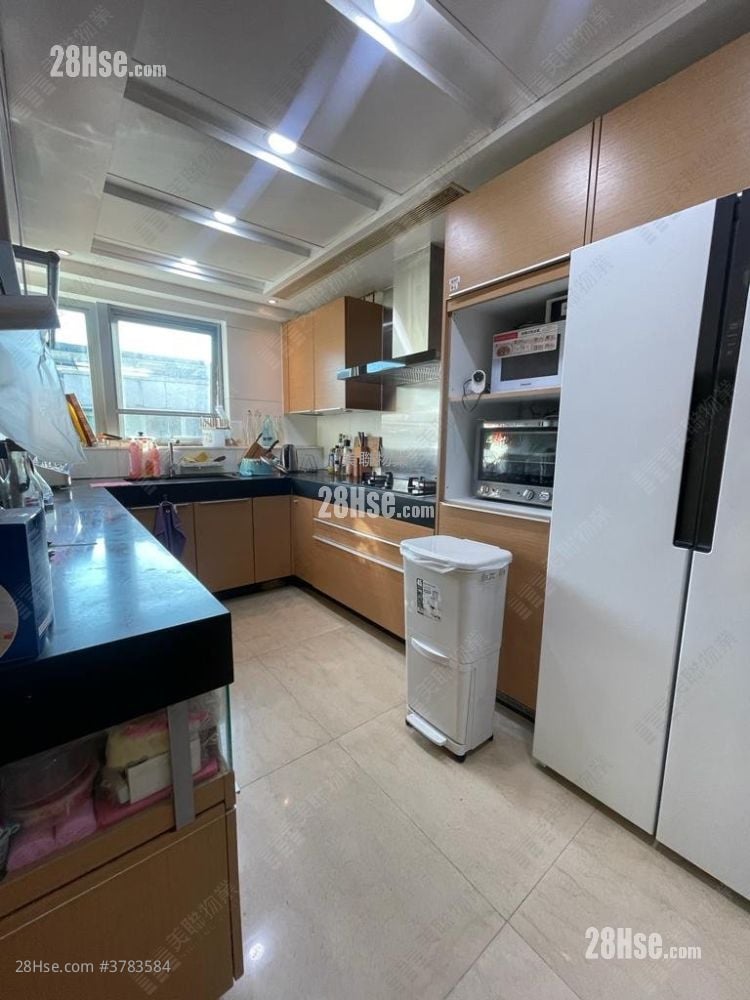 葡萄园 售盘 4 房 , 3 浴室 2,150 平方尺