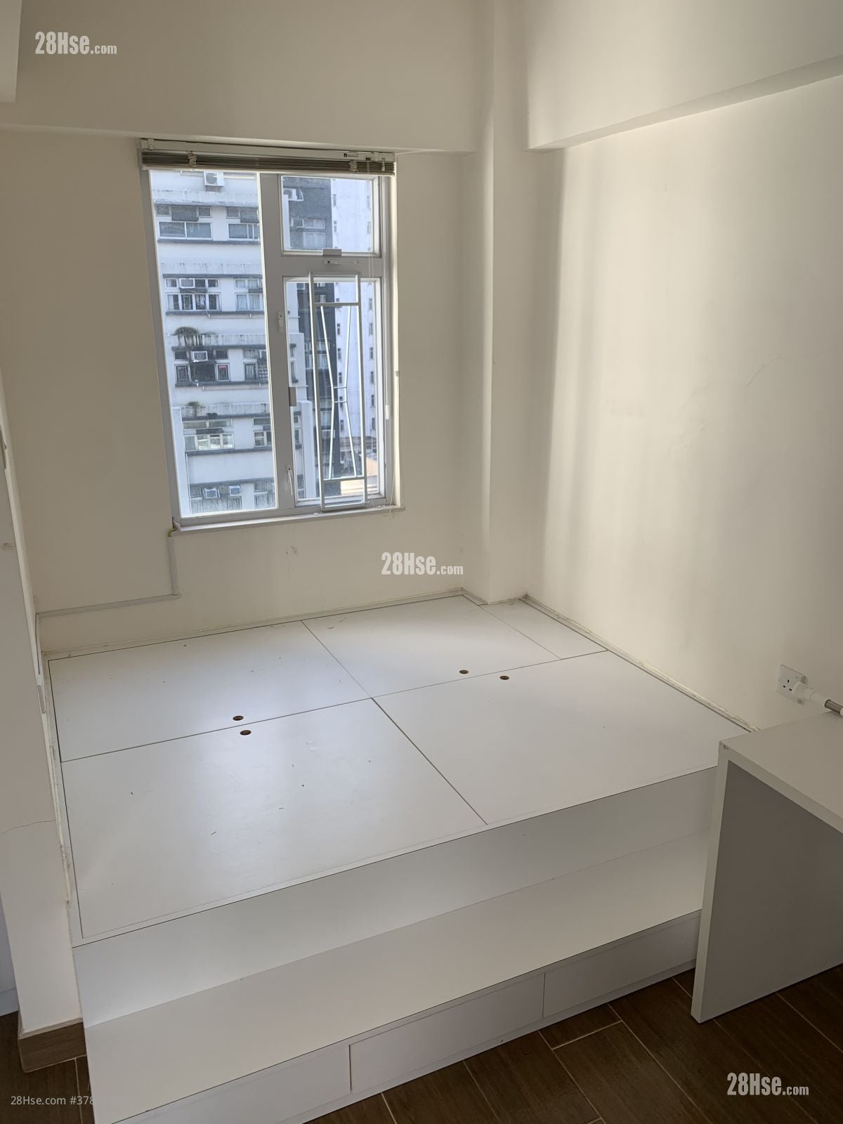 Tung Wui Building Sell Studio 290 ft²