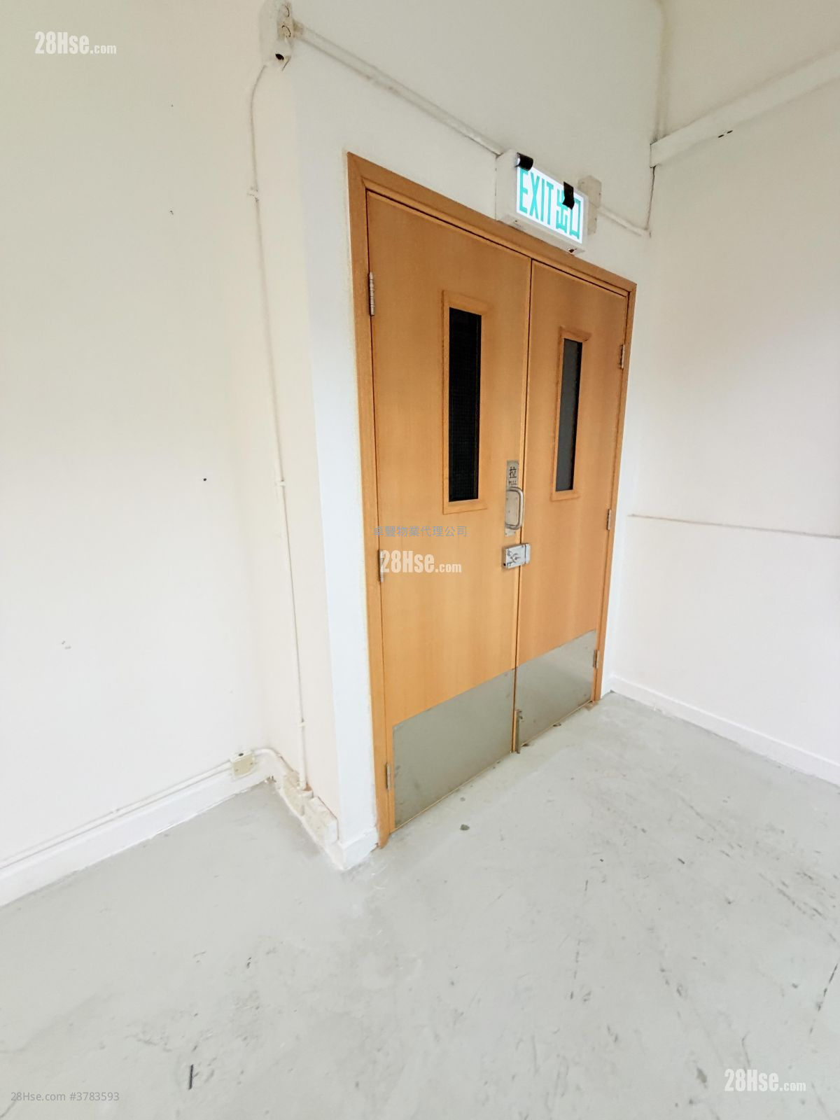 鸿昌工厂大厦 租盘 1 房 , 1 厕所 1,961 平方尺