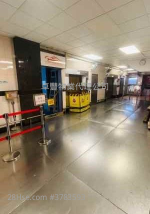 鸿昌工厂大厦 租盘 1 房 , 1 厕所 1,961 平方尺