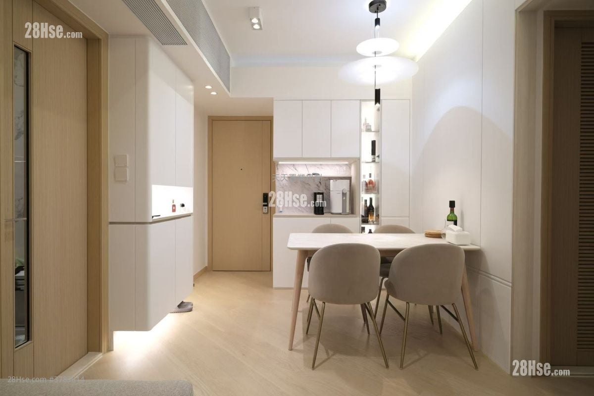 The Regent Sell 2 Bedrooms , 1 Bathroom 524 ft²