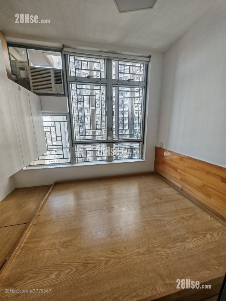 Ping Yan Court Sell 2 Bedrooms , 1 Bathroom 382 ft²