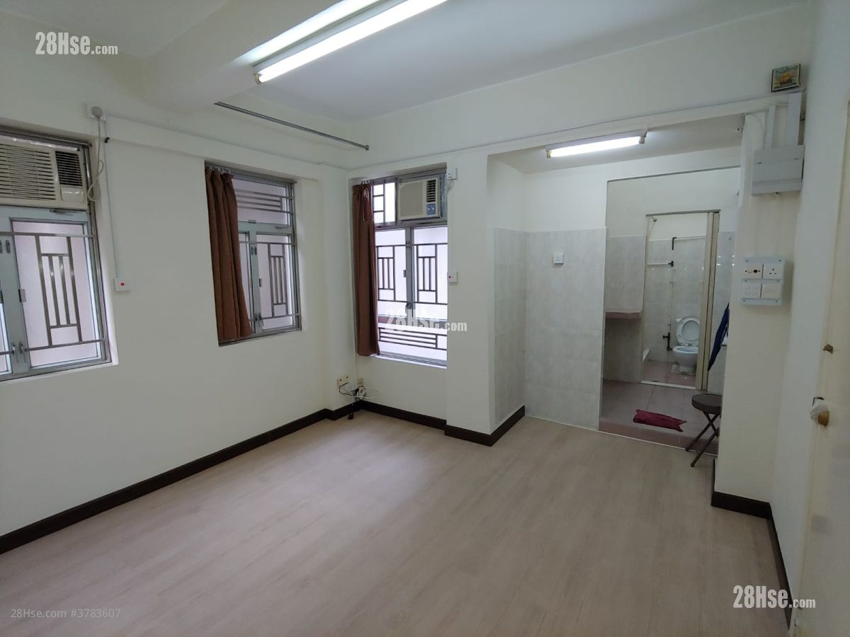 唐楼 租盘 260 平方尺