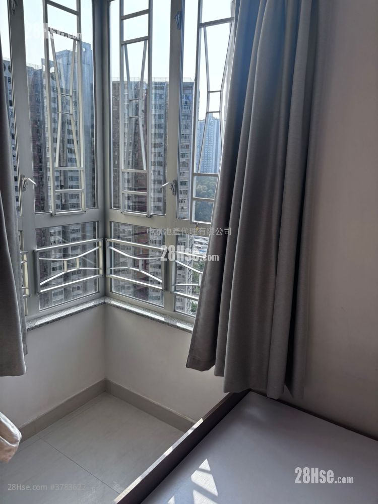 Tsing Yi Garden Sell 3 Bedrooms , 2 Bathrooms 547 ft²