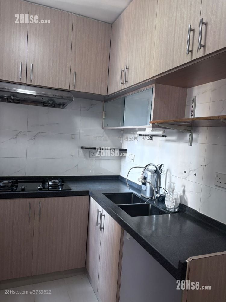 Tsing Yi Garden Sell 3 Bedrooms , 2 Bathrooms 547 ft²