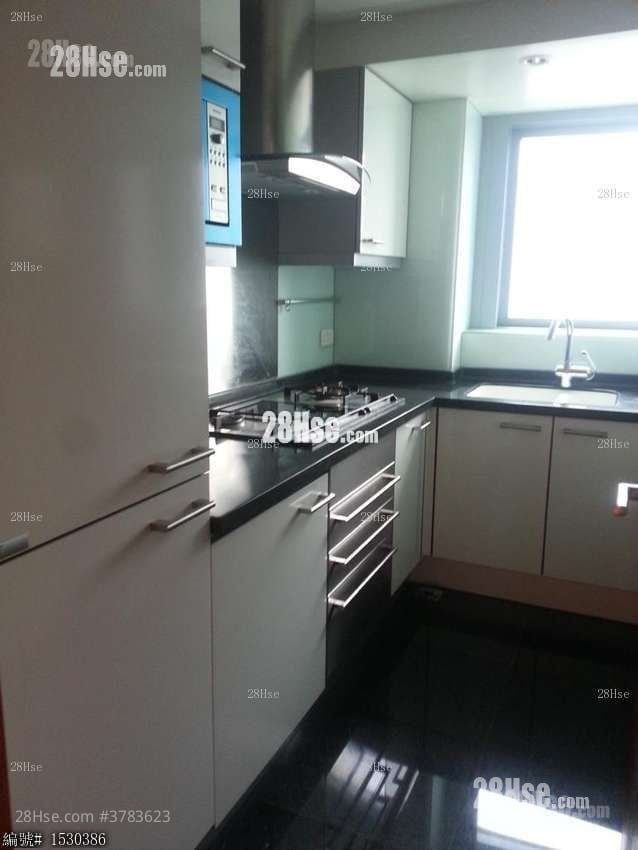 The Harbourside Rental 3 Bedrooms 800 ft²