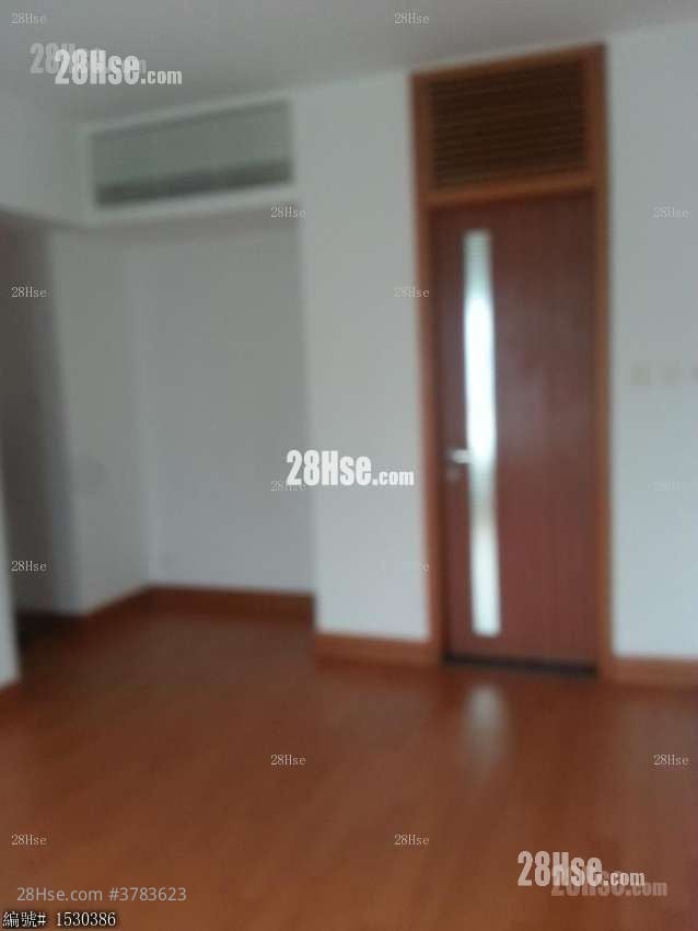 The Harbourside Rental 3 Bedrooms 800 ft²