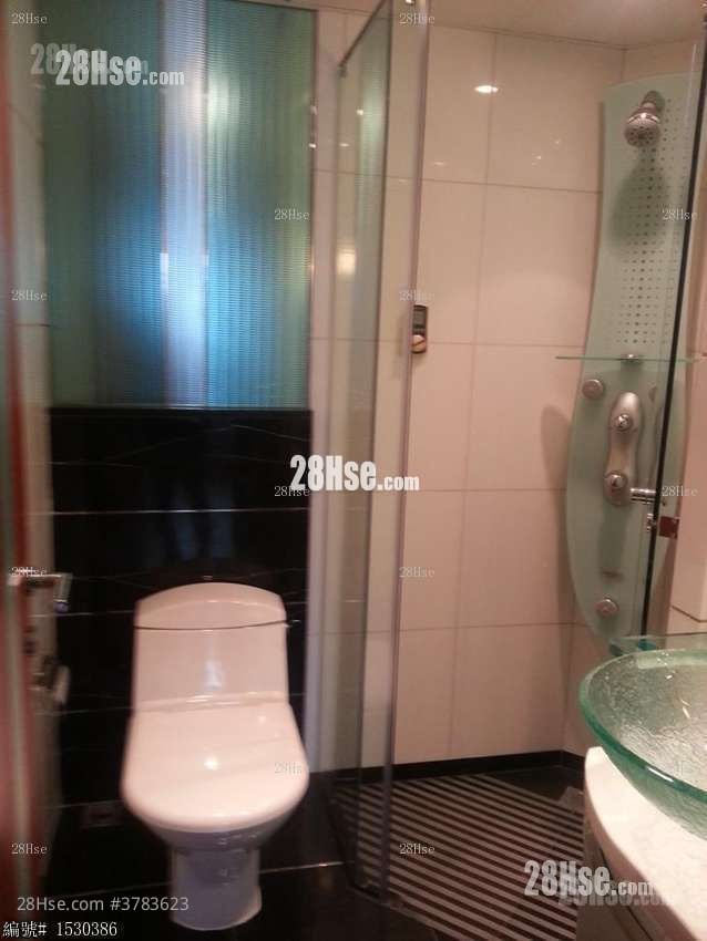 The Harbourside Rental 3 Bedrooms 800 ft²