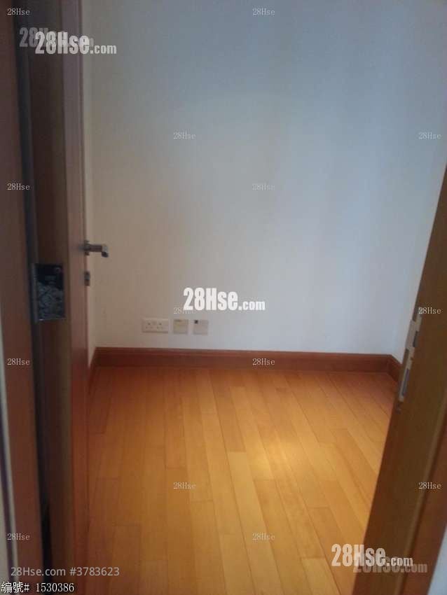 The Harbourside Rental 3 Bedrooms 800 ft²