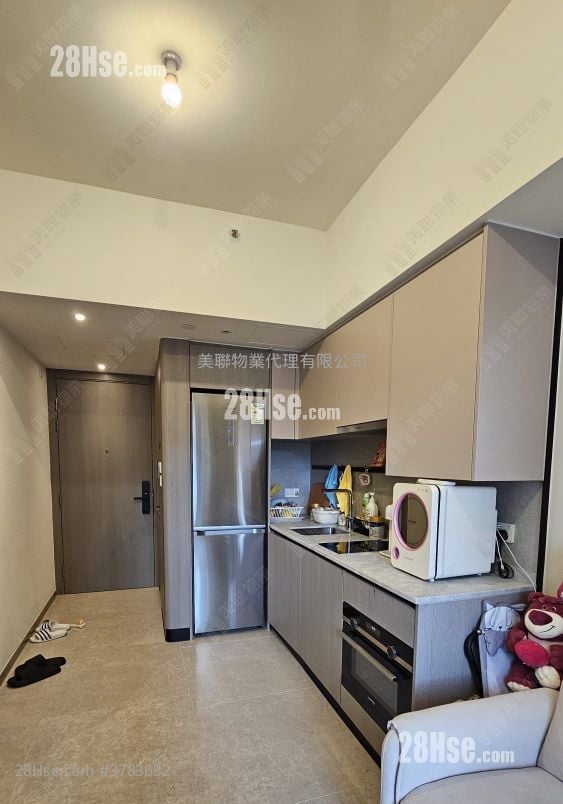 Novo Land Rental 1 Bedroom 297 ft²