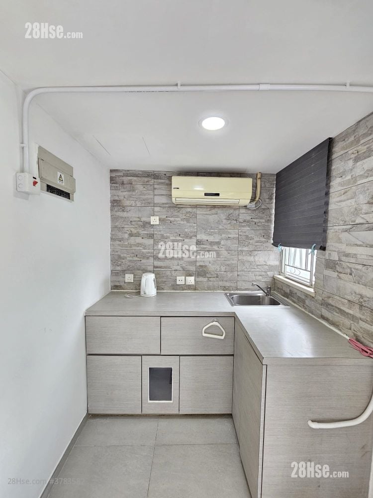 The Harbourside Rental 1 Bathroom 186 ft²