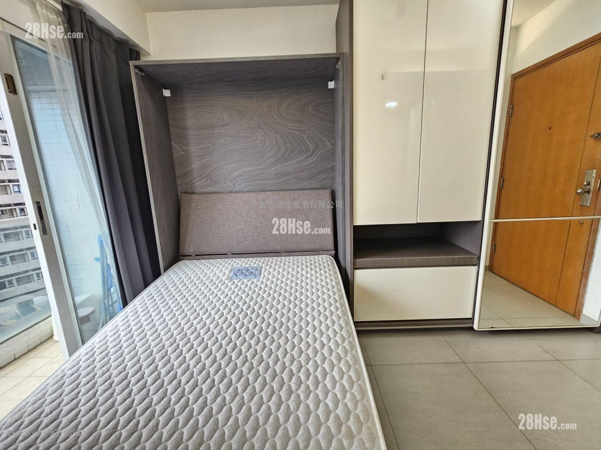 The Harbourside Rental 1 Bathroom 186 ft²