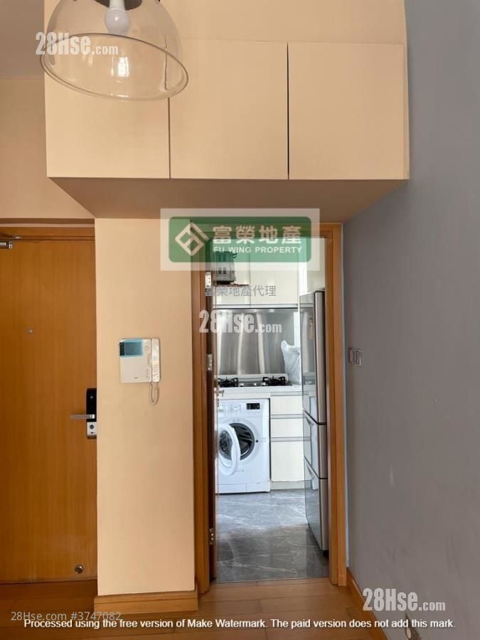 Sevilla Crest Sell 2 Bedrooms , 1 Bathroom 427 ft²