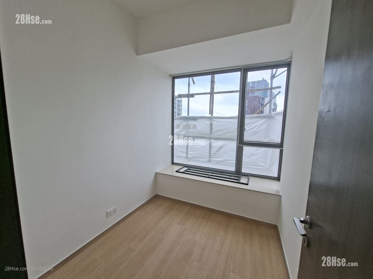 Heya Crystal Rental 2 Bedrooms , 1 Bathroom 524 ft²