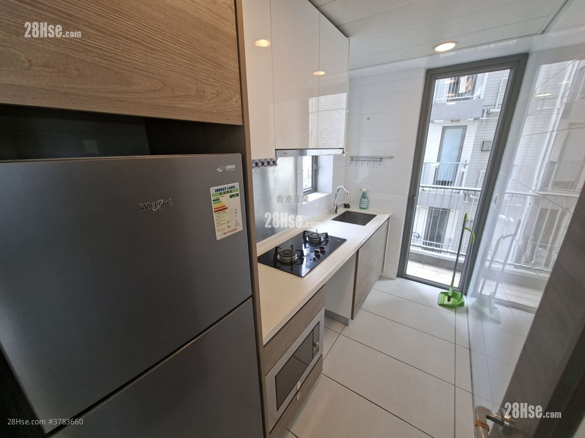 Heya Crystal Rental 2 Bedrooms , 1 Bathroom 524 ft²