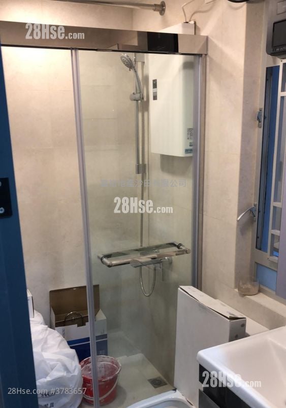 Golden Lion Garden Sell 2 Bedrooms , 1 Bathroom 322 ft²