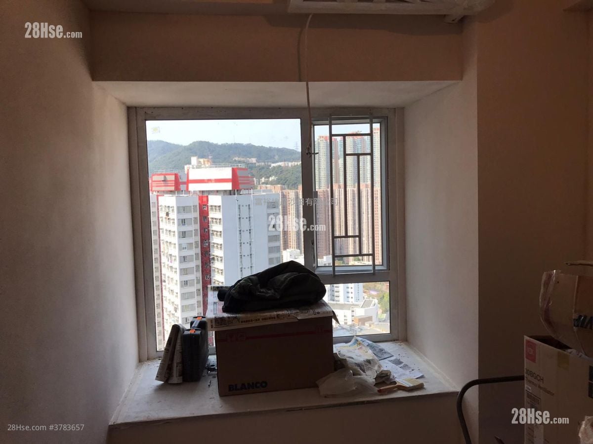 Golden Lion Garden Sell 2 Bedrooms , 1 Bathroom 322 ft²