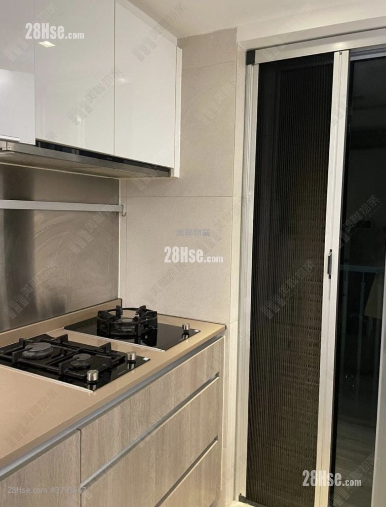 峻峦 租盘 2 房 , 1 浴室 572 平方尺