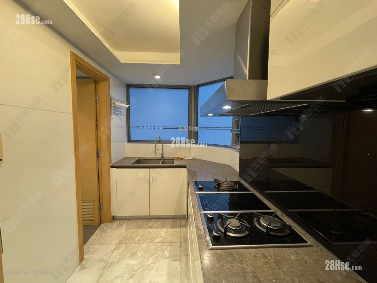 kitchen: Providence Peak Sell 3 Bedrooms , 3 Bathrooms 1,053 ft²