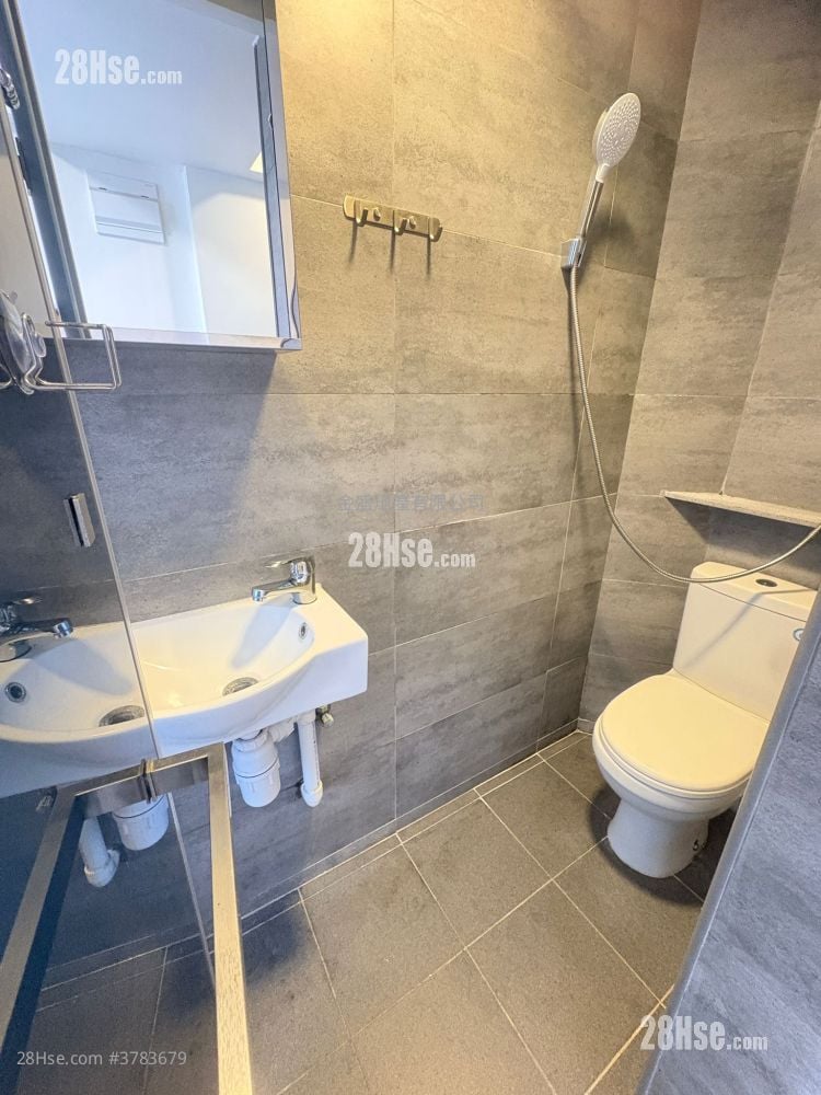 Chinese Mansion Rental 1 Bathroom 130 ft²