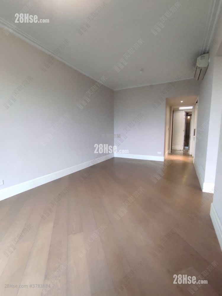 Eden Manor Rental 1,108 ft²