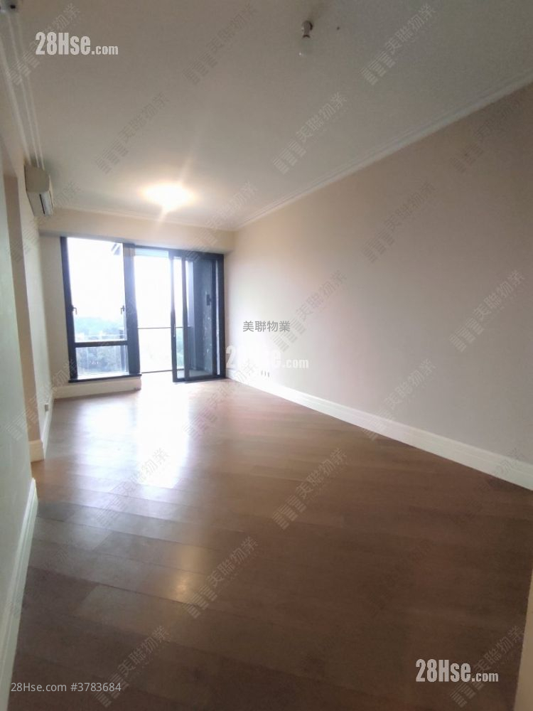 Eden Manor Rental 1,108 ft²