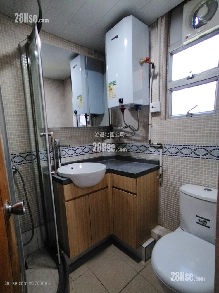 On Kay Court Rental 3 Bedrooms , 1 Bathroom 568 ft²