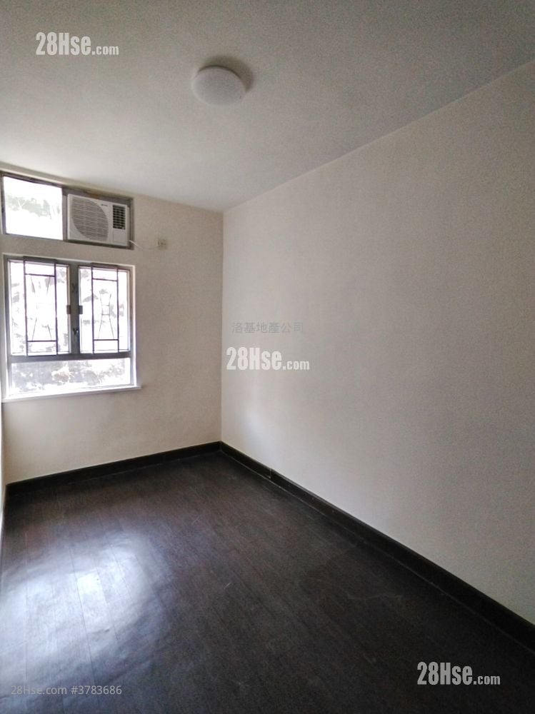 On Kay Court Rental 3 Bedrooms , 1 Bathroom 568 ft²