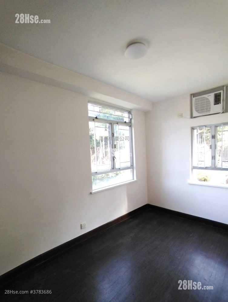 On Kay Court Rental 3 Bedrooms , 1 Bathroom 568 ft²