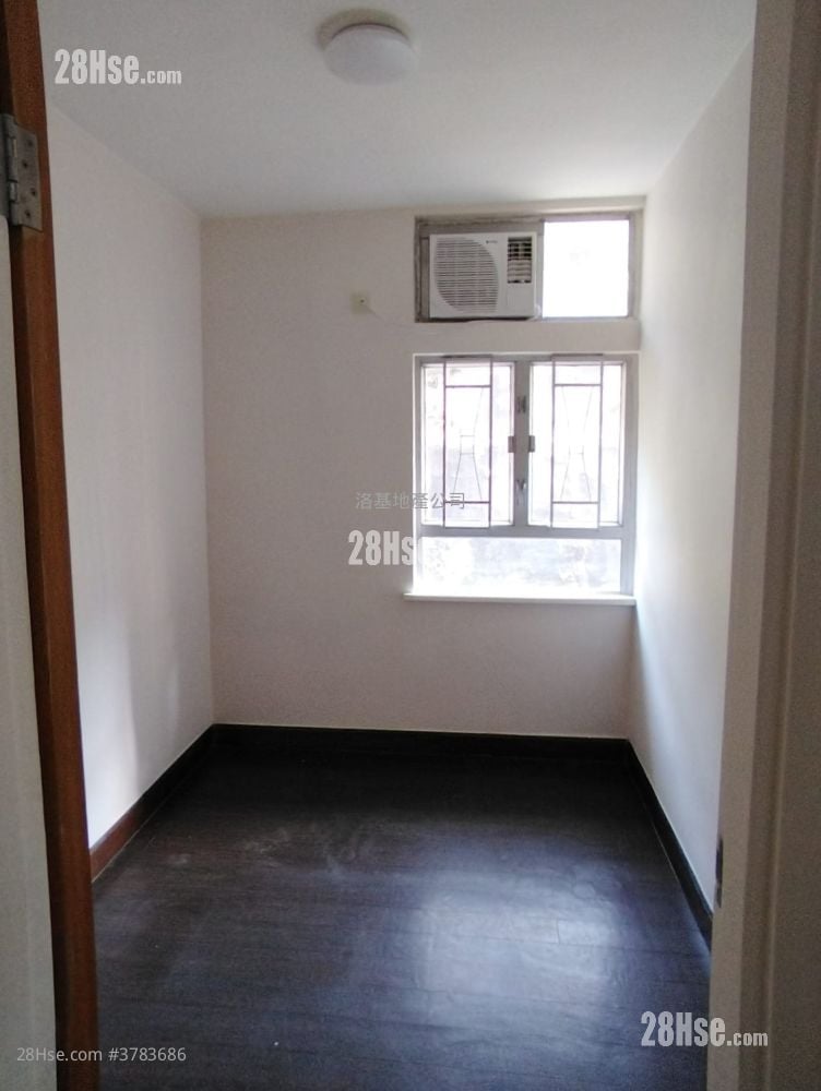 On Kay Court Rental 3 Bedrooms , 1 Bathroom 568 ft²