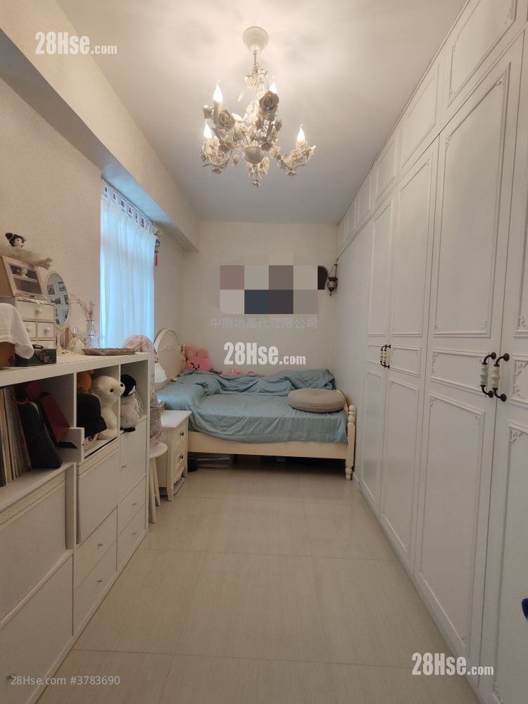 蔚翠花园 售盘 2 房 716 平方尺