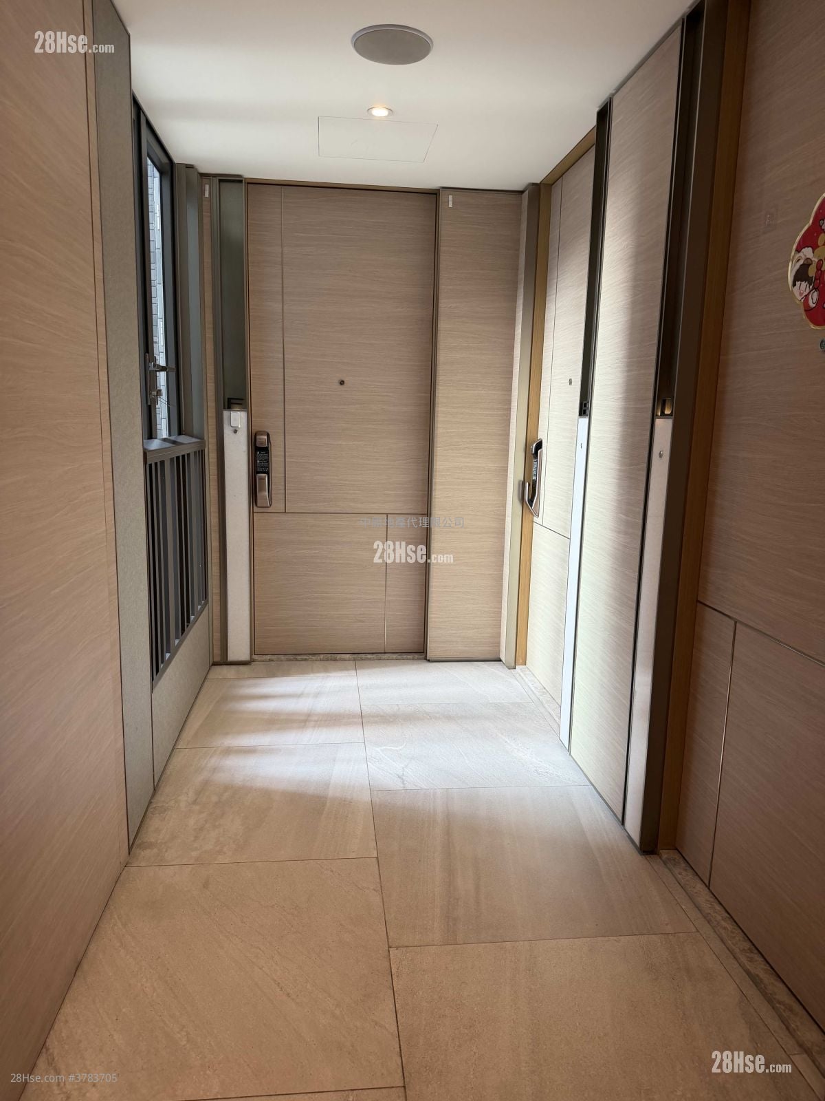 Solaria Rental 3 Bedrooms 596 ft²