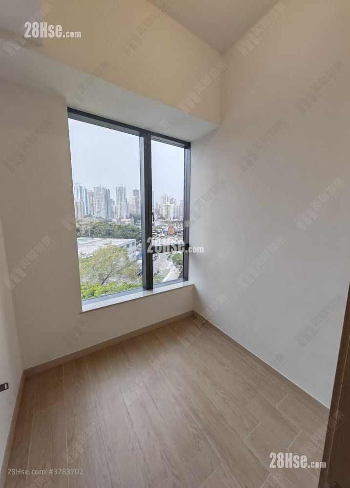 朗日峰 租盘 2 房 , 1 浴室 393 平方尺