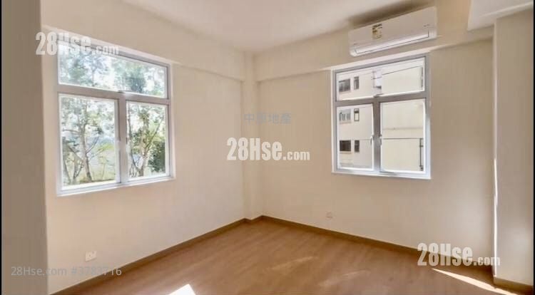 龙翔苑 租盘 1,204 平方尺