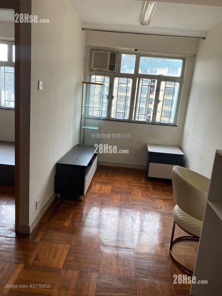 Faerie Court Sell 1 Bedroom , 1 Bathroom 270 ft²