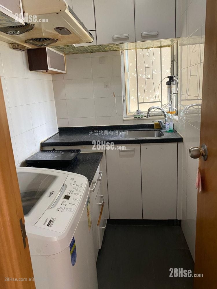 Faerie Court Sell 1 Bedroom , 1 Bathroom 270 ft²