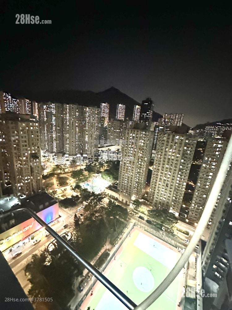 Walton Estate Sell 2 Bedrooms , 1 Bathroom 463 ft²