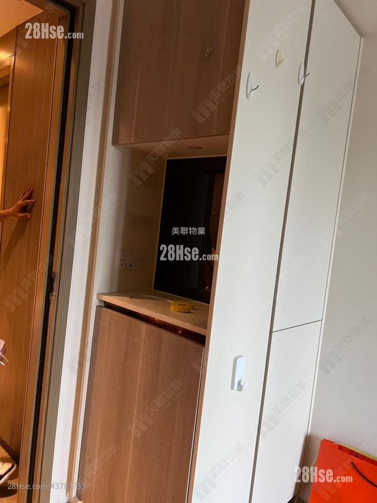 Twin Regency Sell 1 Bedroom , 1 Bathroom 373 ft²