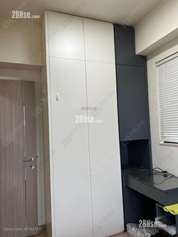 Twin Regency Sell 1 Bedroom , 1 Bathroom 373 ft²