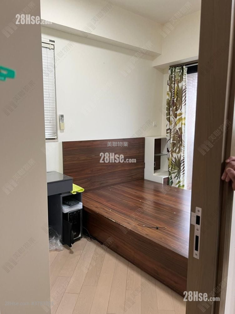 Twin Regency Sell 1 Bedroom , 1 Bathroom 373 ft²