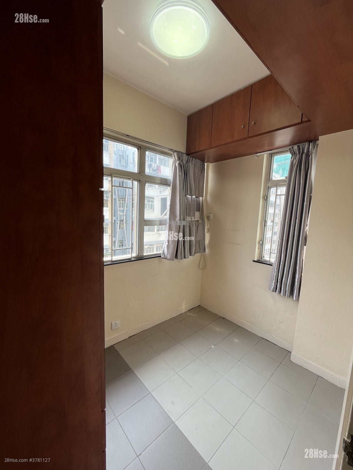 Yick Fu Building Rental 2 Bedrooms , 1 Bathroom 287 ft²
