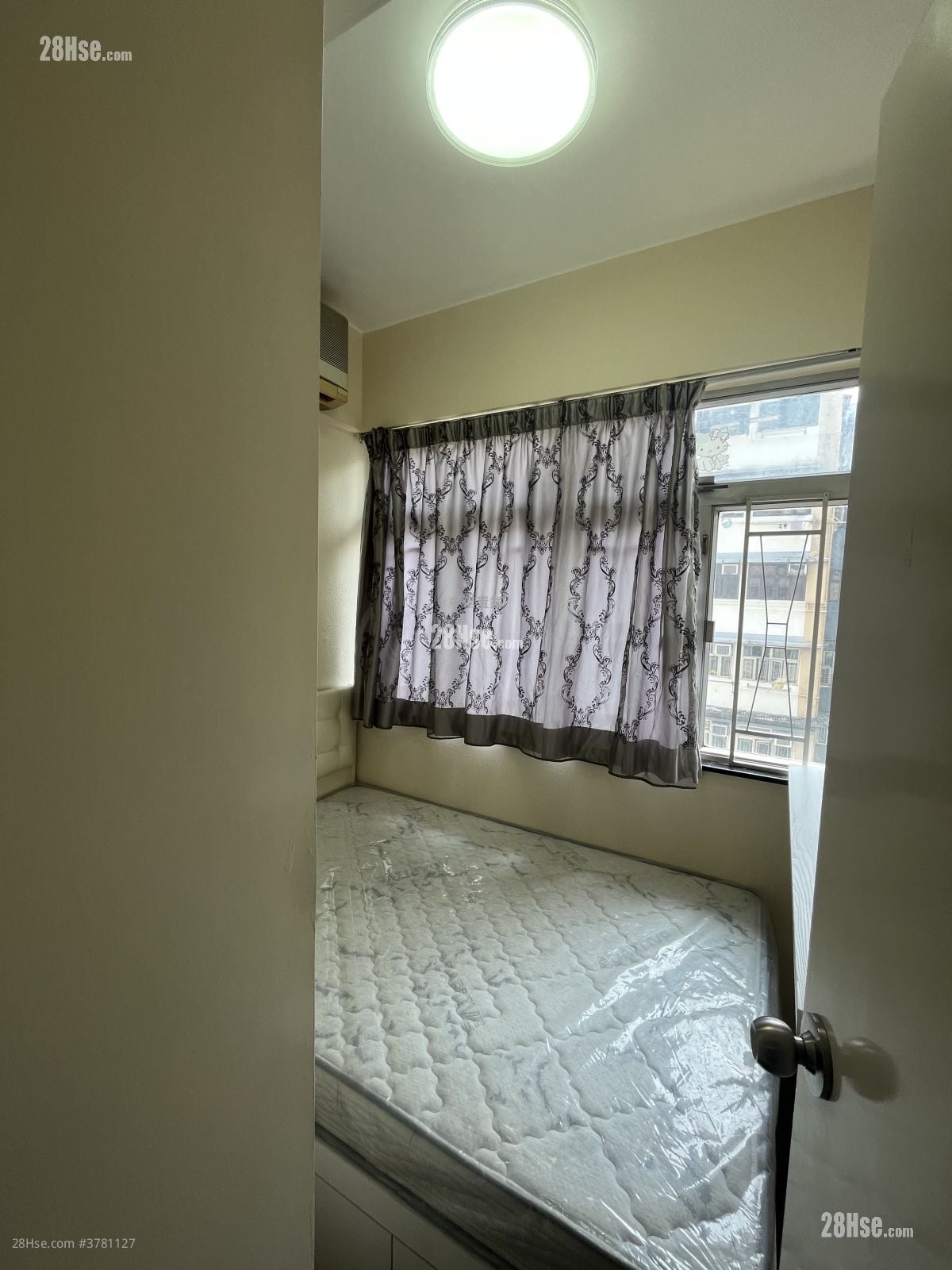 Yick Fu Building Rental 2 Bedrooms , 1 Bathroom 287 ft²