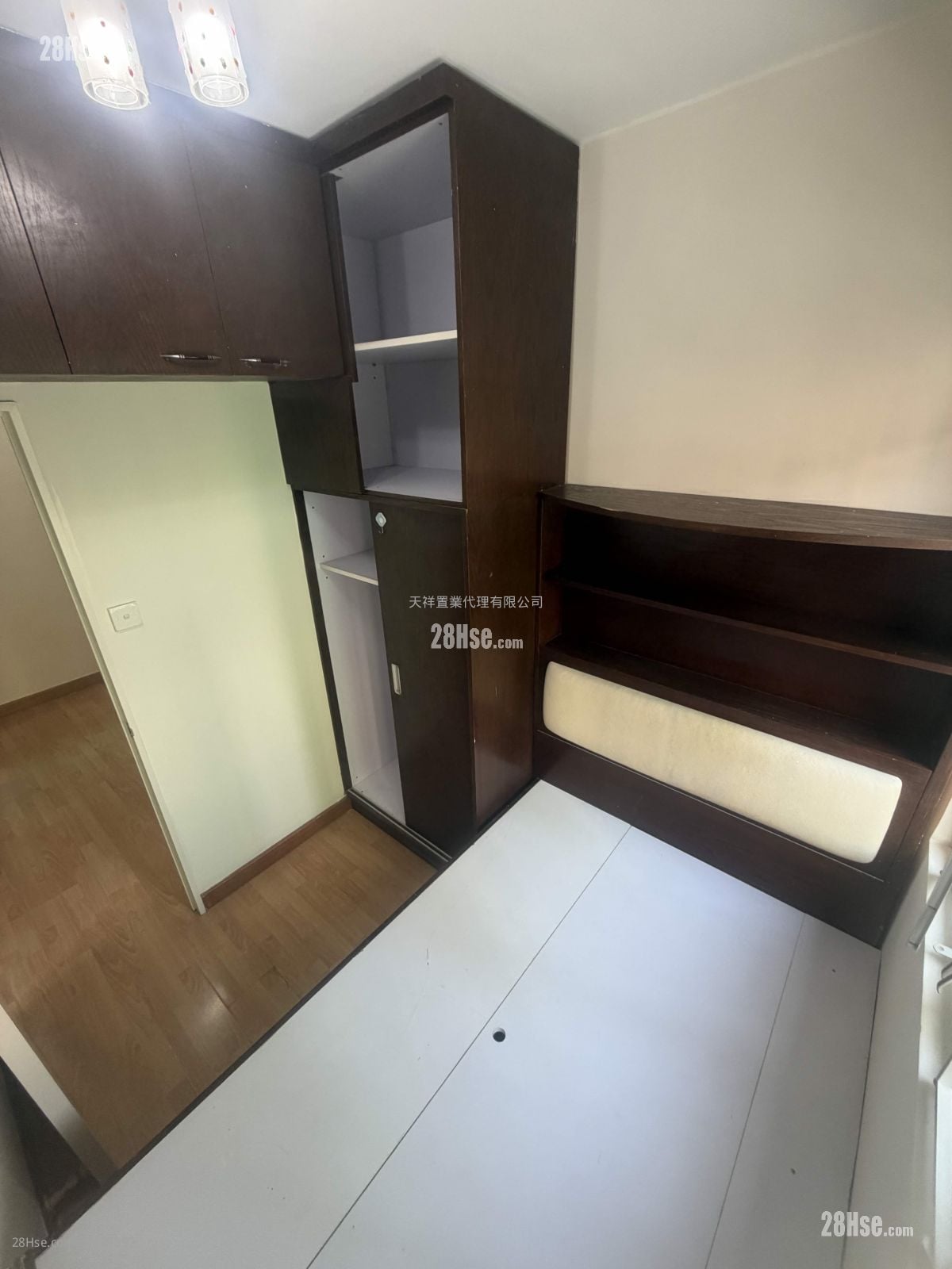 Victory Court Sell 2 Bedrooms , 1 Bathroom 277 ft²