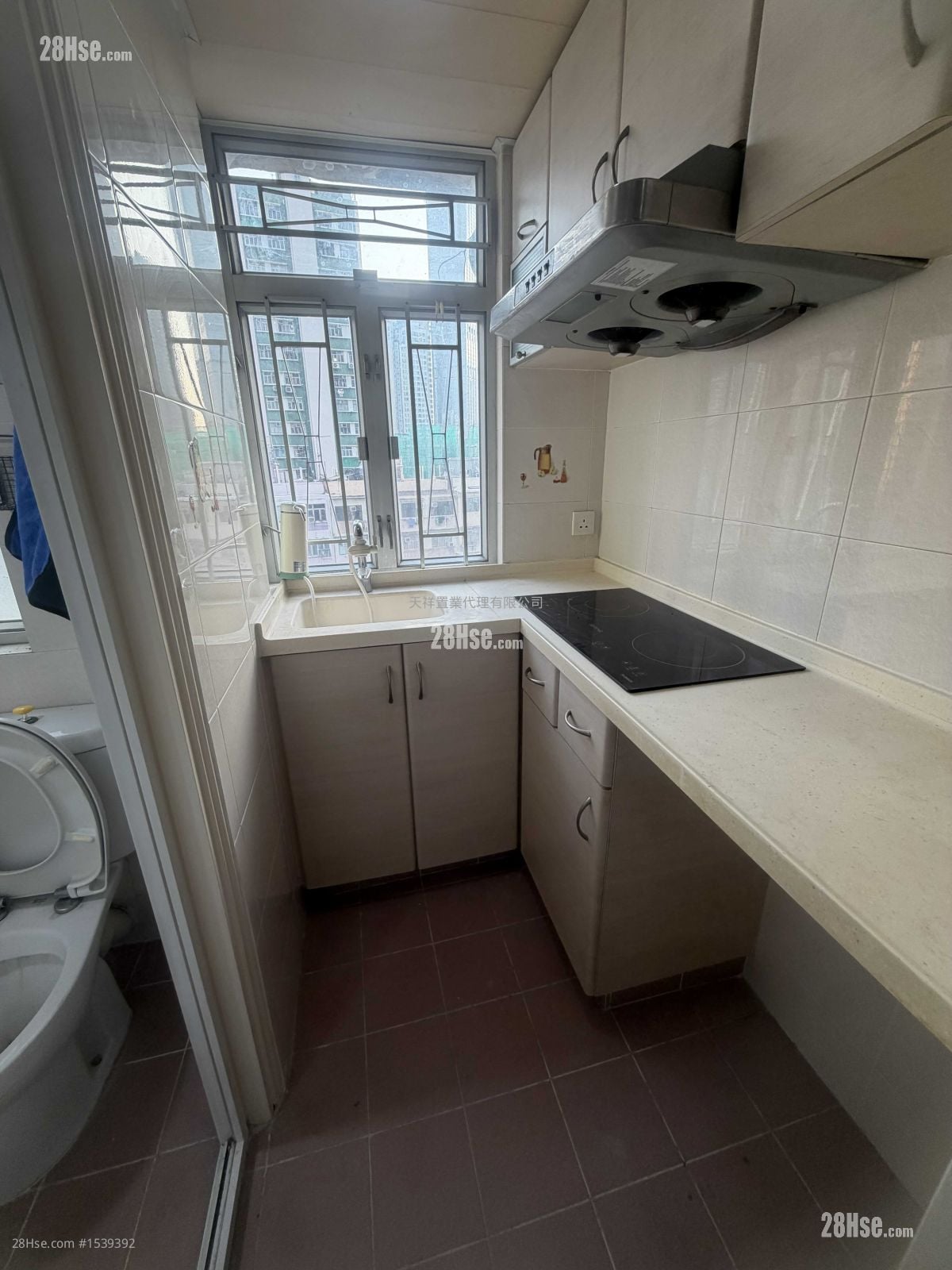 Victory Court Sell 2 Bedrooms , 1 Bathroom 277 ft²