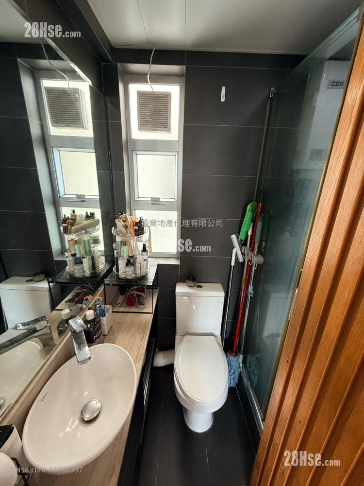 Tsuen Wan Centre Sell 380 ft²