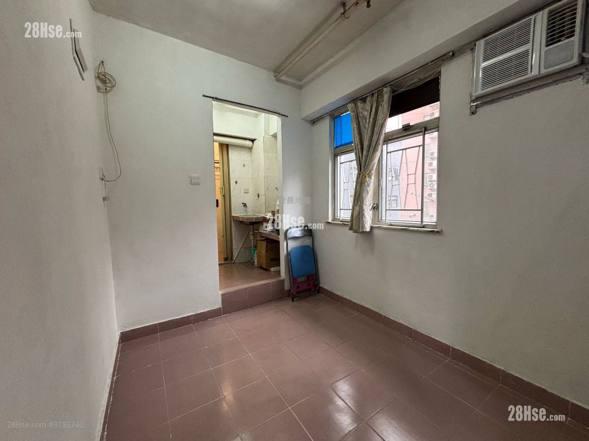 No. 74 Oak Street Rental Studio , 1 Bathroom 150 ft²